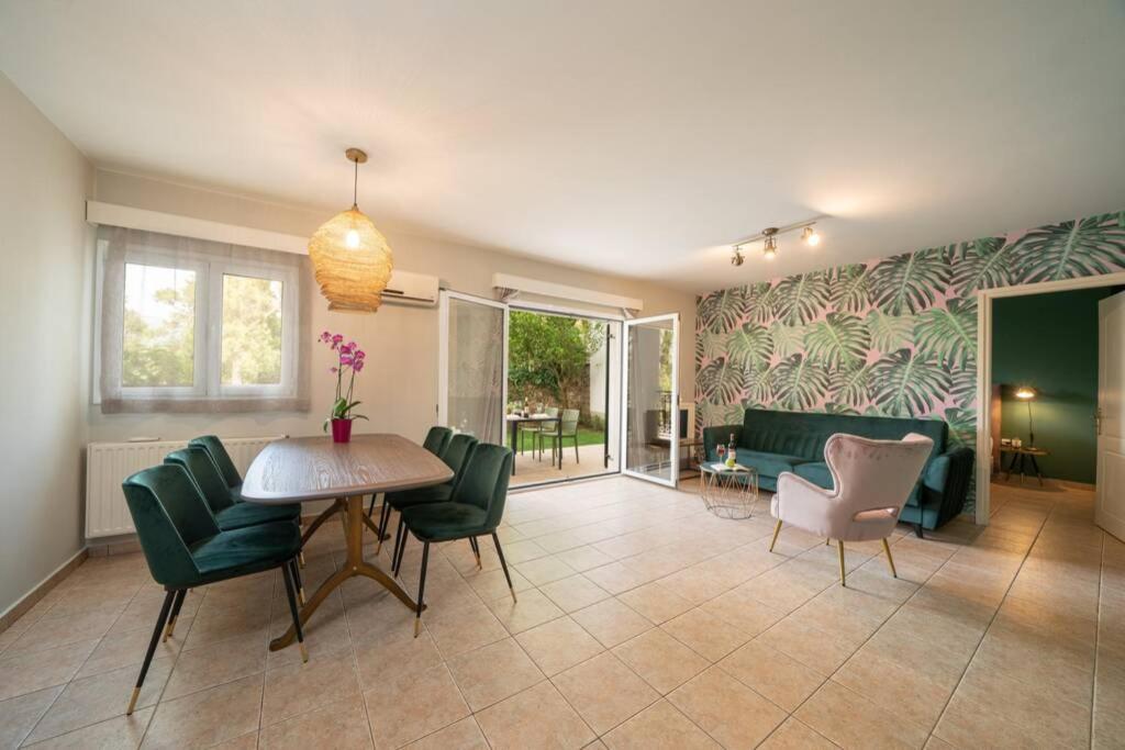 Central & Elegant Suite With Private Garden Argosztóli Kültér fotó
