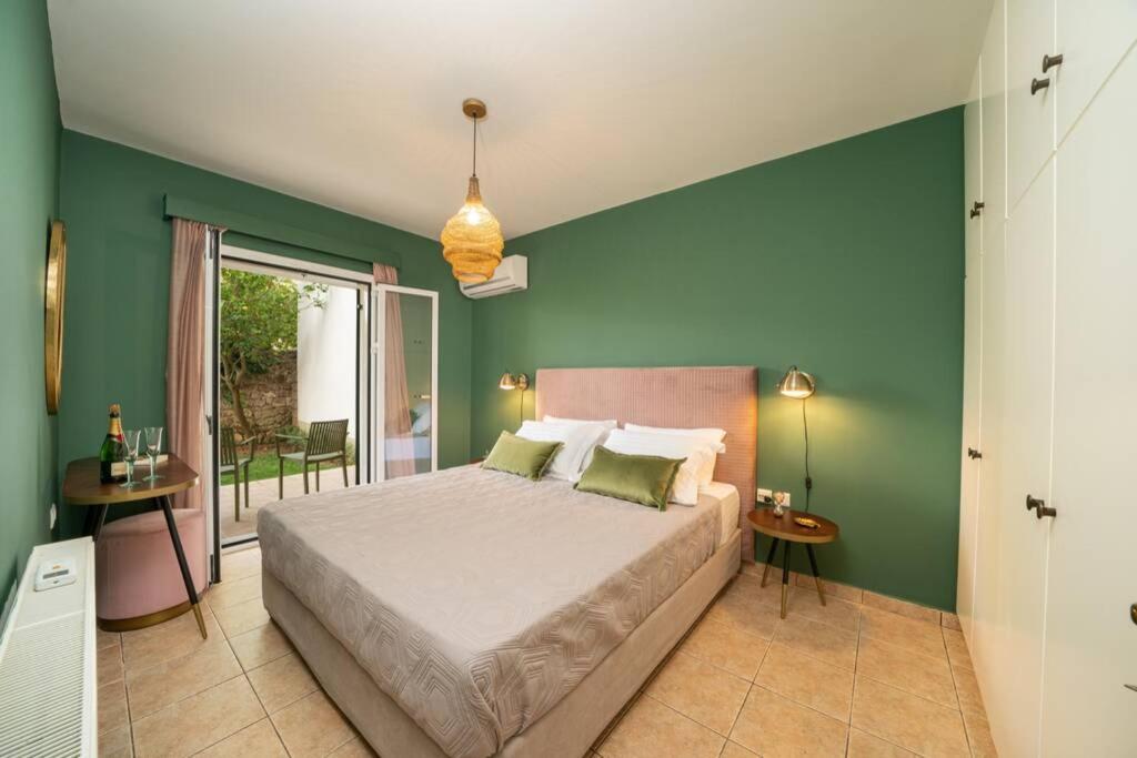 Central & Elegant Suite With Private Garden Argosztóli Kültér fotó
